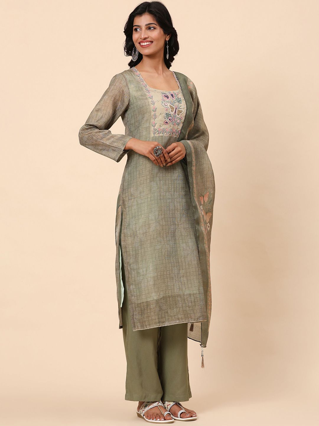 Mamicha Women Floral Printed Regular Beads and Stones Pure Cotton Kurti with Palazzos & With Dupatta