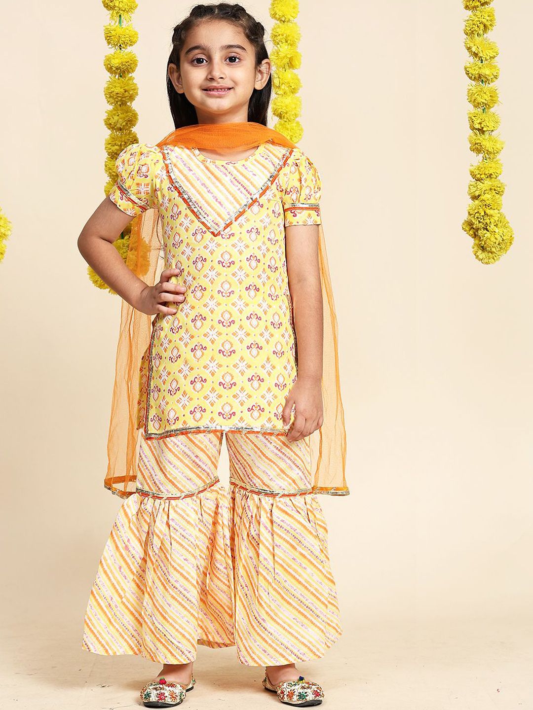 Cutiekins Girls Geometric Printed Gotta Patti Straight Kurta With Sharara & Dupatta