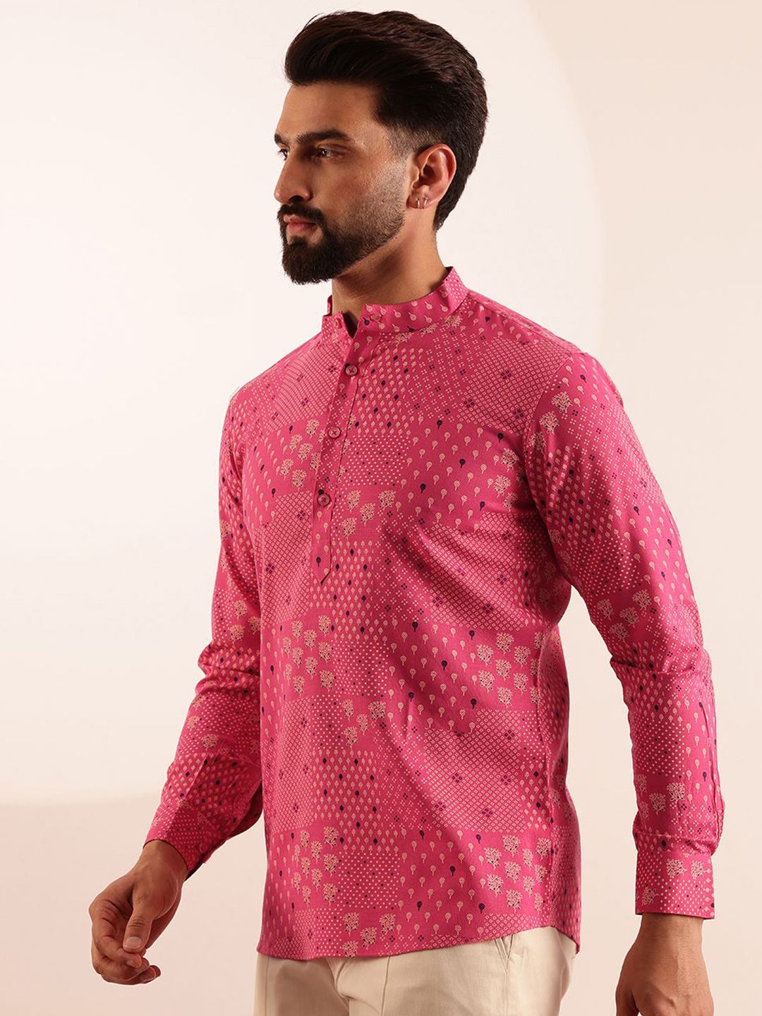 Kurta Pendek Kolar Mandarin Bercetak Motif Etnik Anouk