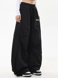 DressBerry Women Low-Rise Loose Fit Wide Leg Trousers
