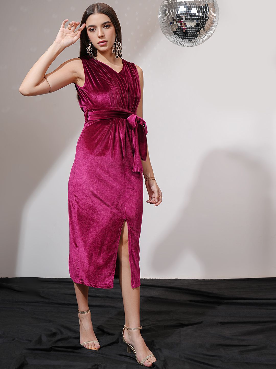 ESPYR By Tokyo Talkies Women Velvet Wrap Midi Dress