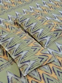 Myntra Elegant Homes Green Chevron Polycotton 300 TC King Fine Bedsheet with 2 Pillow Covers-98 x 89 inches
