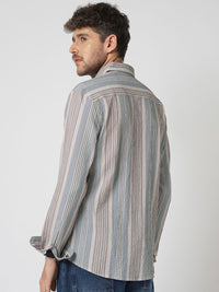 VASTRADO Men Classic Slim Fit Vertical Striped Cutaway Collar Casual Shirt