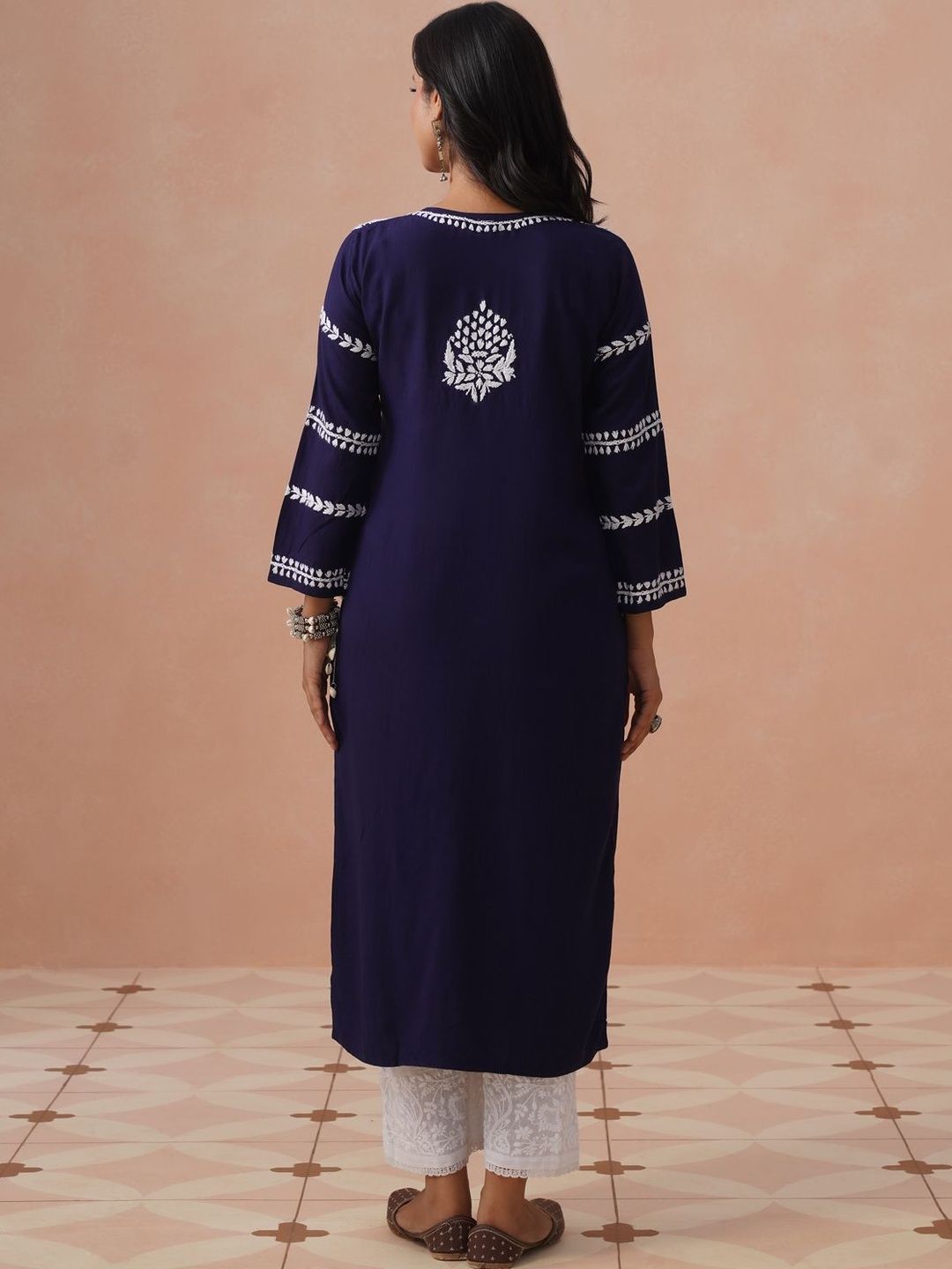 Rumah Wanita Chikankari Motif Etnik Sulam Benang Kerja Cetakan Indie Kurta