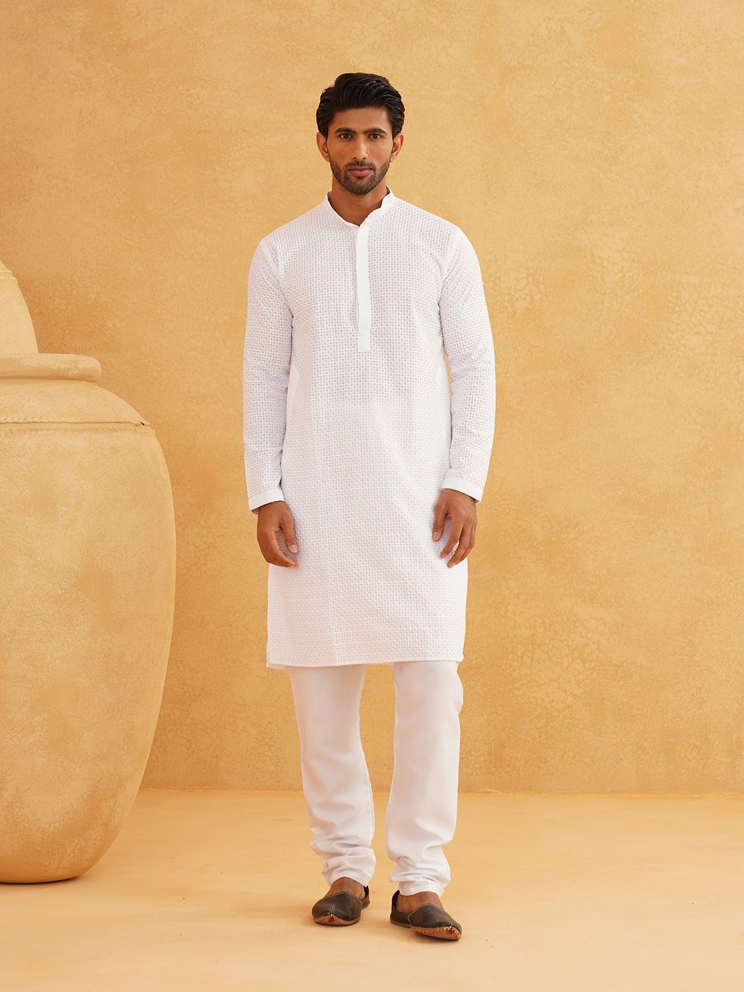 SOJANYA Kolar Mandarin Sulam Geometrik Pure Cotton Kurta Lurus