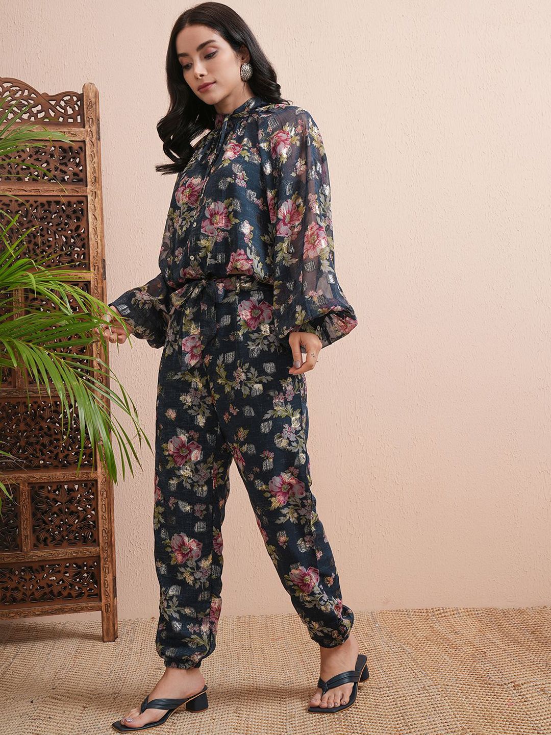 Vishudh Women Printed Top With Joggers Co-Ords