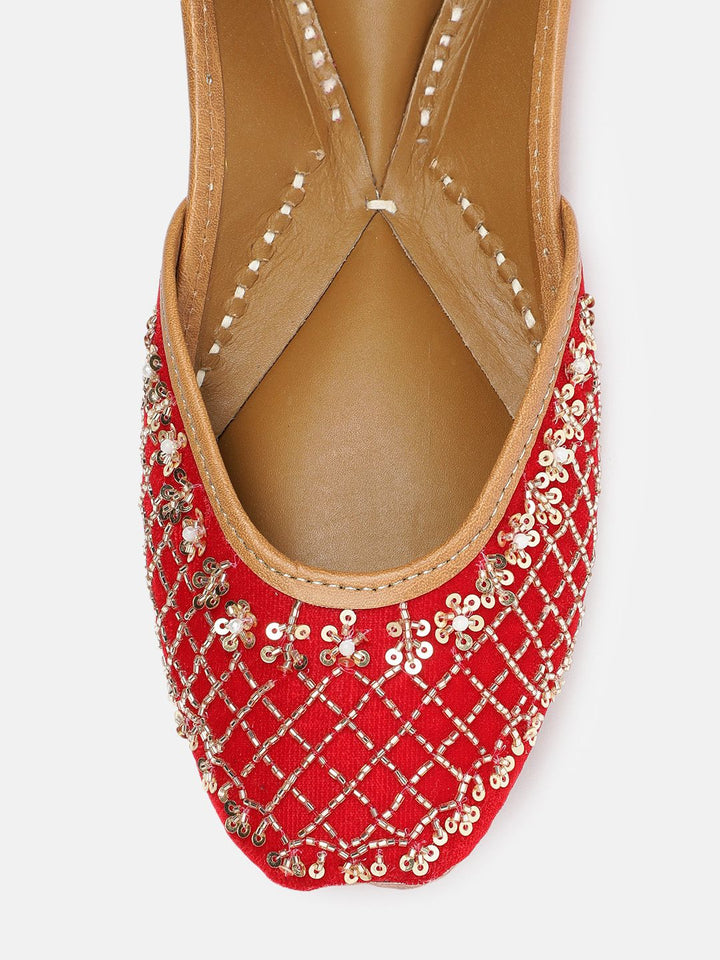 House of Pataudi Women Ethnic Embellished Mojaris