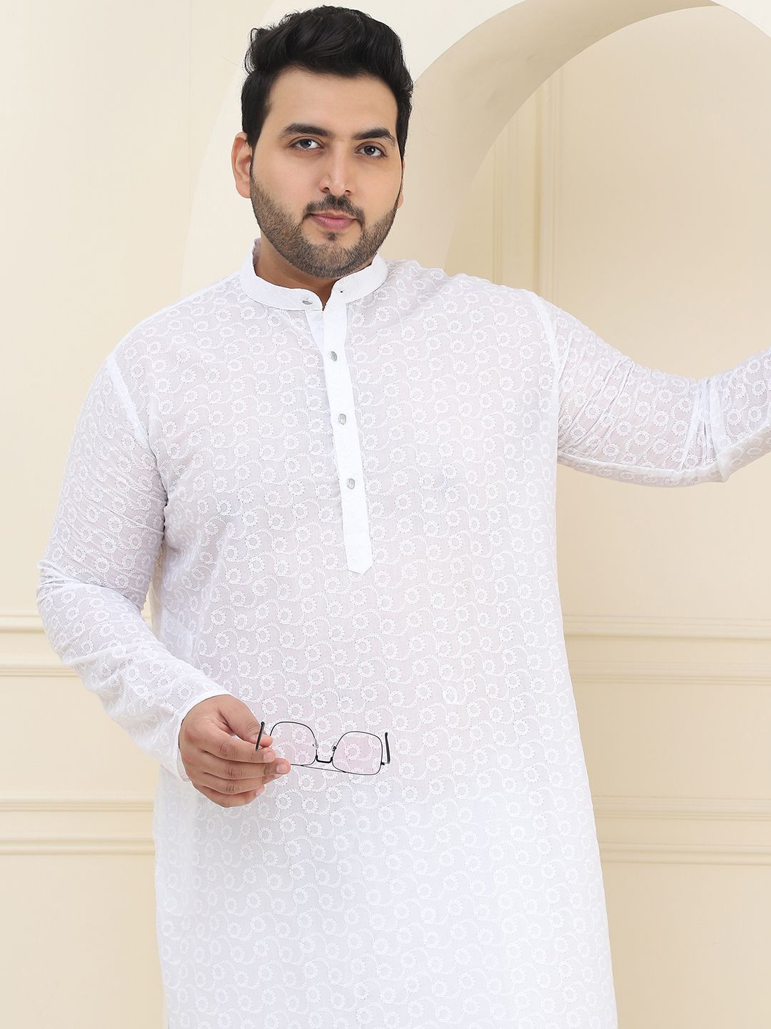 SOJANYA PLUS Plus Size Floral Embroidered Pure Cotton Straight Kurta with Pyjamas