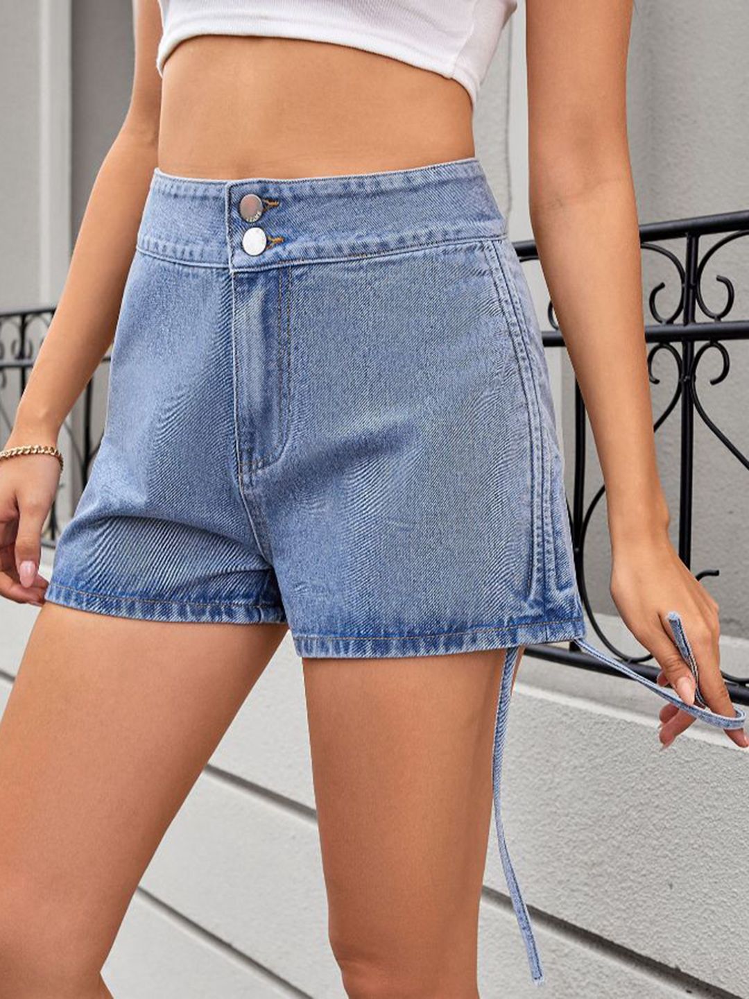 DressBerry Women Slim Fit Denim Shorts
