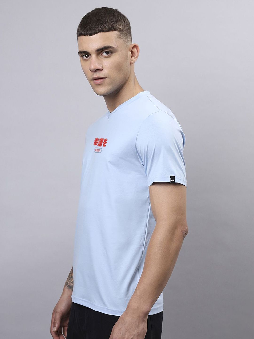 Bewakoof Men Printed V-Neck T-shirt
