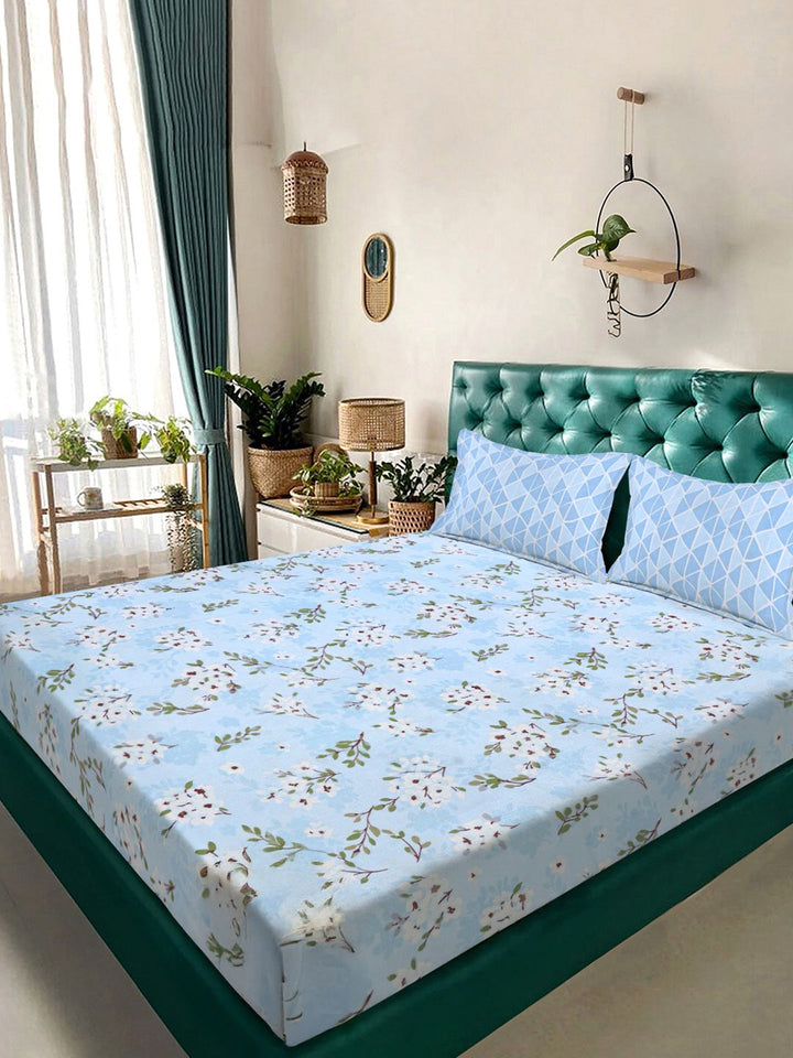 KLOTTHE Blue & White Floral Printed Dilengkapi 400 TC King Bedsheet Dengan 2 Sarung Bantal