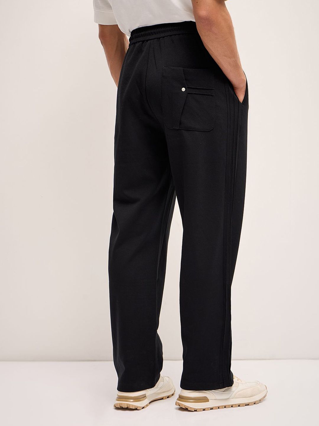 THE BEAR HOUSE Men Solid Straight Fit Casual Pant