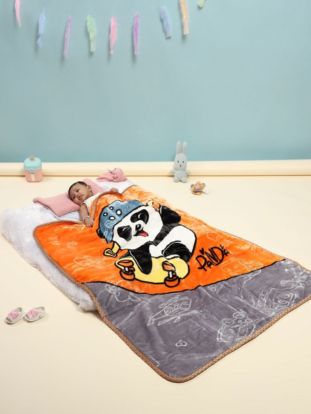 Monte Carlo Orange & Black Cartoon Characters Mild Winter 600 GSM Single Bed Blanket