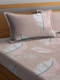 KLOTTHE Fitted_Snowd_Sbs Beige Leaf Cotton 300 TC Fitted King Superfine Bedsheet dengan 2 Sarung Bantal-250 x 225 cm