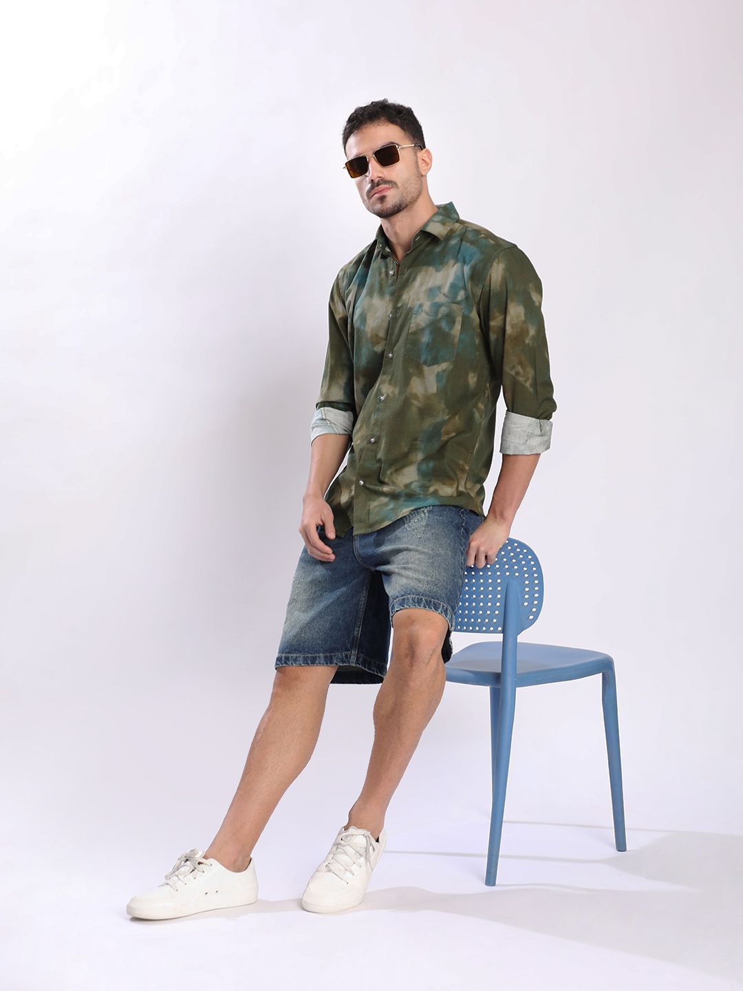 Bene Kleed Men Slim Fit Abstract Printed Spread Collar Cotton Casual Shirt