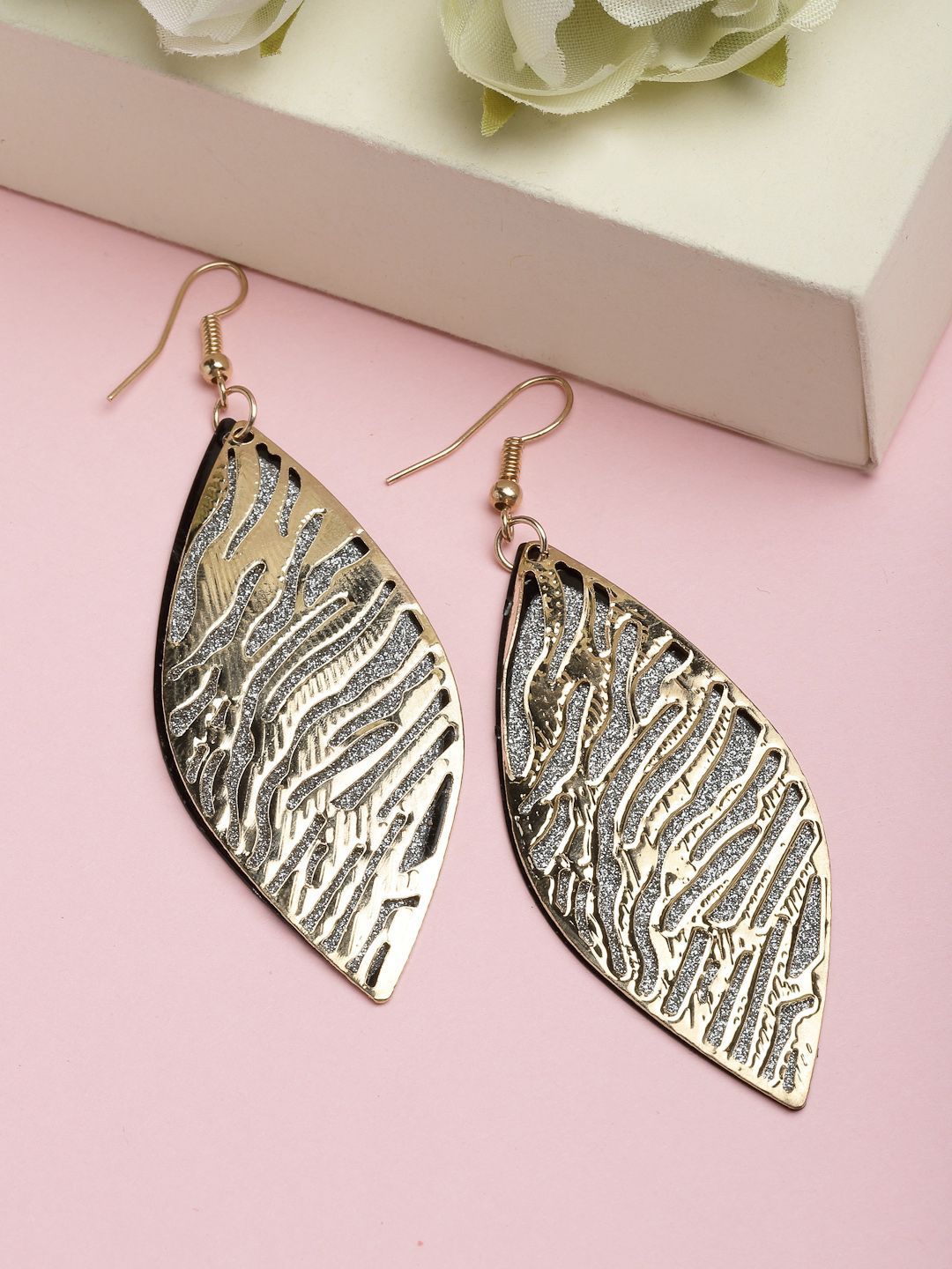 DressBerry Gold-Toned Leaf Shaped Drop Earrings