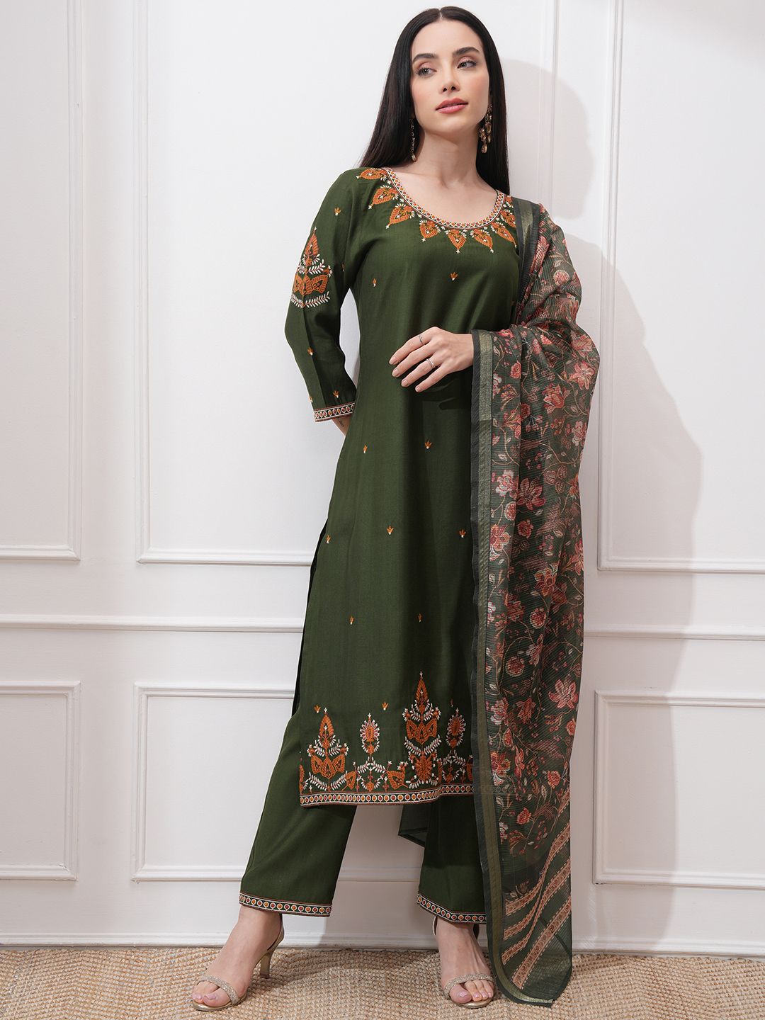 Vishudh Women Ethnic Motifs Embroidered Regular Thread Work Kurta with Trousers & With Dupatta