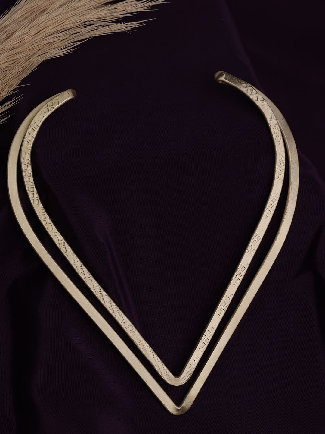 VOGUE PANASH Gold-Plated V-Shaped Necklace