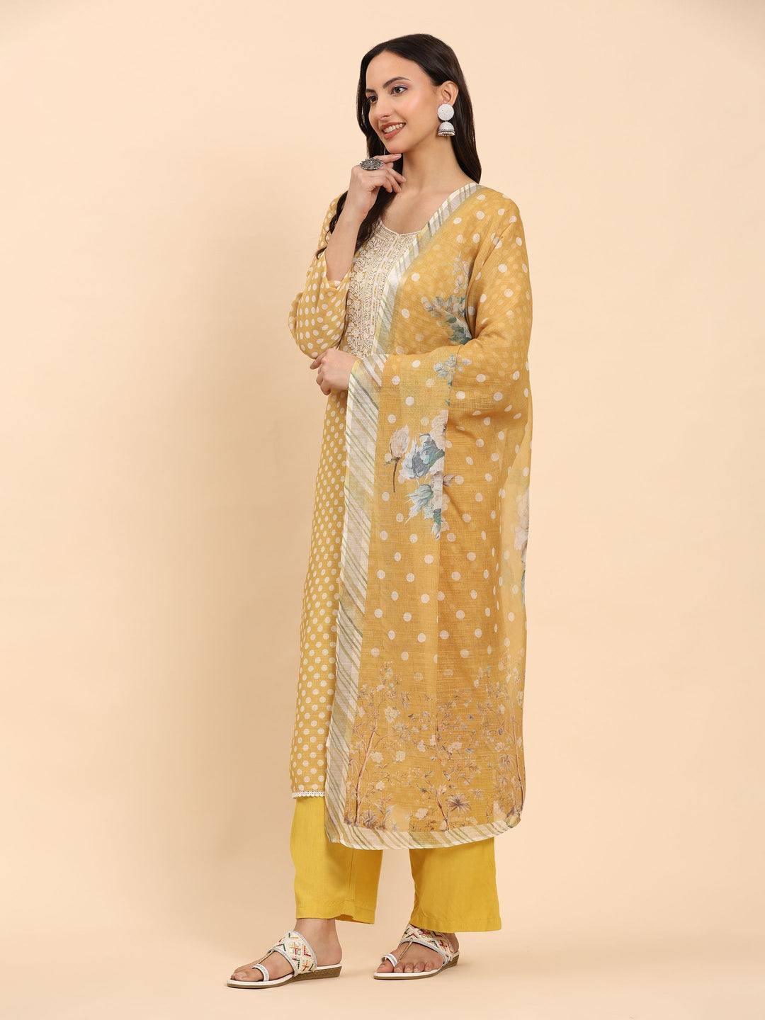 Mamicha Women Floral Printed Regular Pure Cotton Kurta with Palazzos & With Dupatta