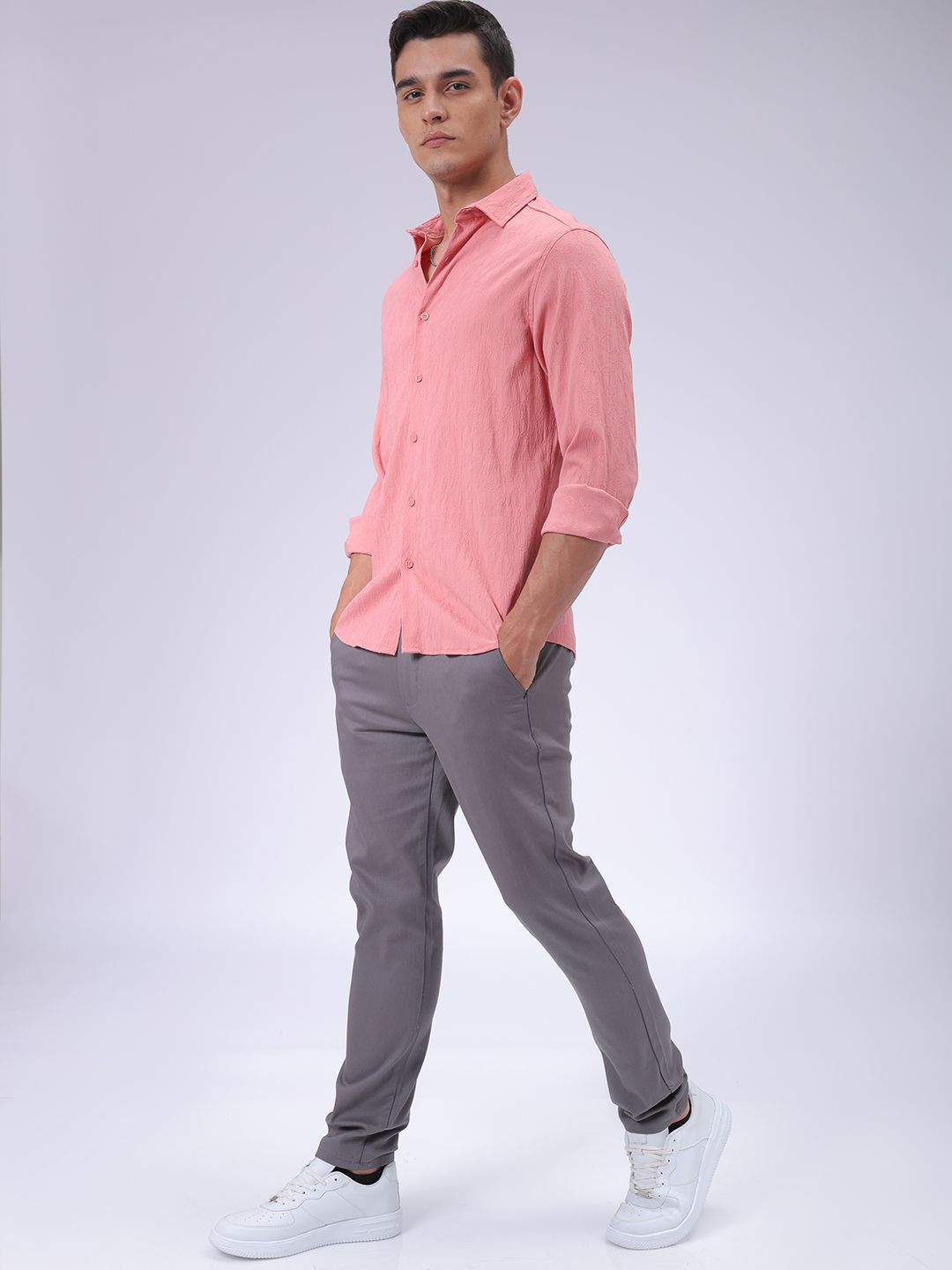 The Indian Garage Co Men Slim Fit Textured Jacquard Resortwear Shirt