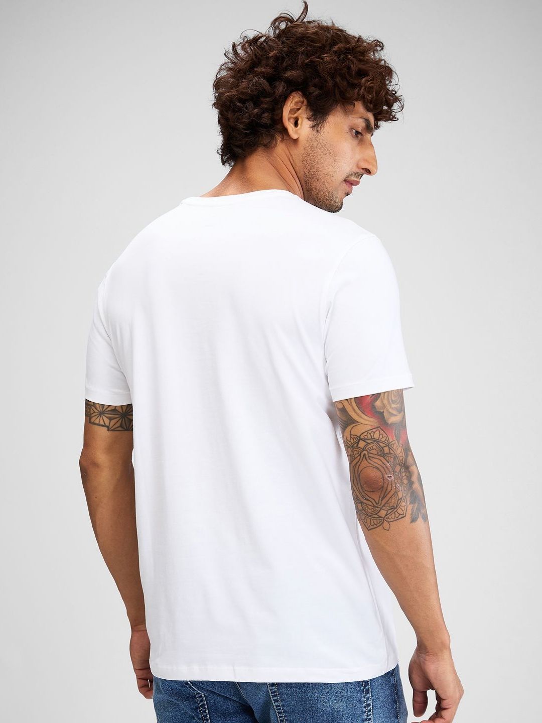 SPYKAR Men Raw Edge Slim Fit T-shirt