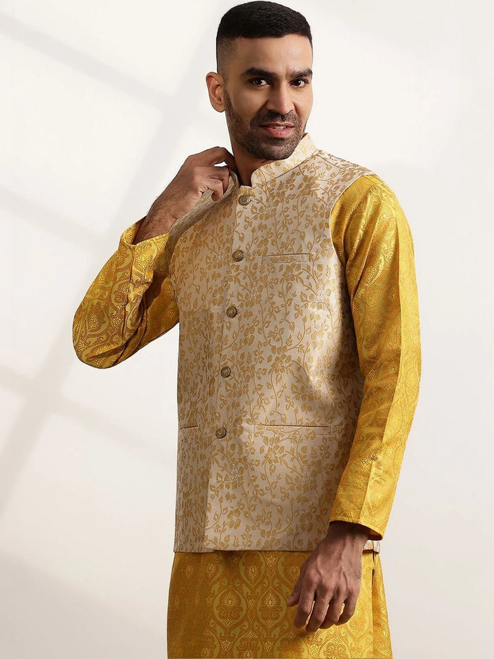 Jaket Nehru Brocade Rekaan Tenunan Anouk