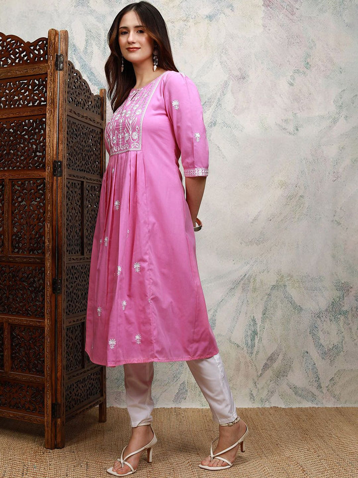 Vishudh Ethnic Motifs Embroidered Keyhole Neck Thread Work Cotton A-Line Kurta