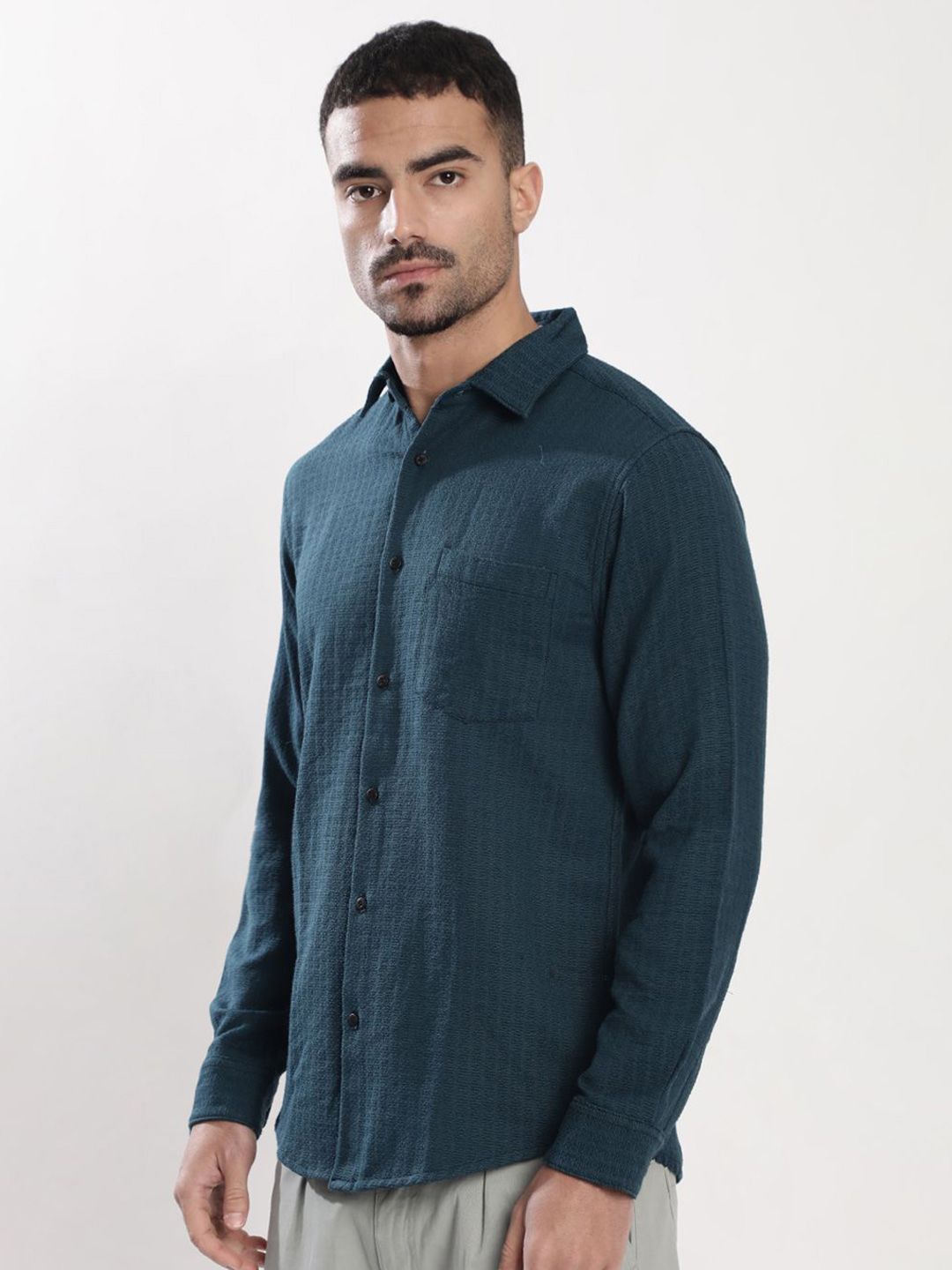 Bene Kleed Regular Fit Textured Casual Shirt