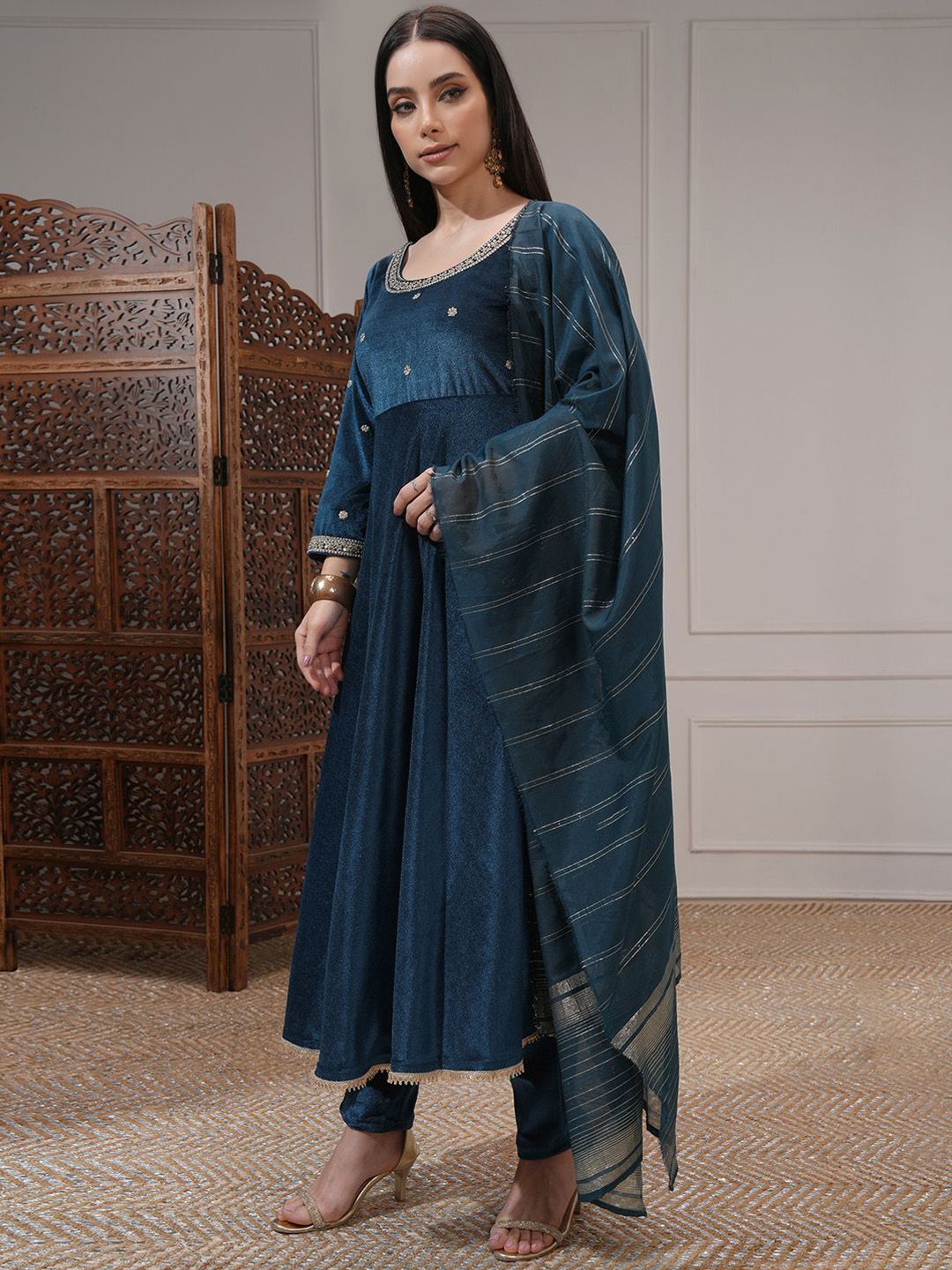 Vishudh Women Embroidered Velvet Umbrella Kurta With Slim Pants & Dupatta