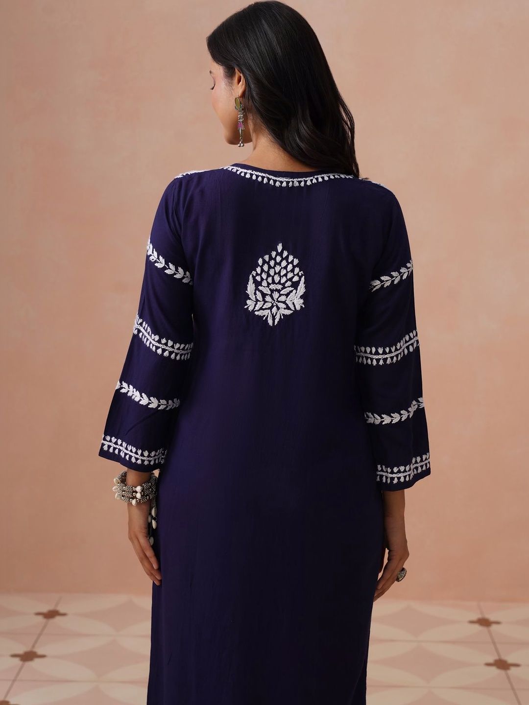 Rumah Wanita Chikankari Motif Etnik Sulam Benang Kerja Cetakan Indie Kurta