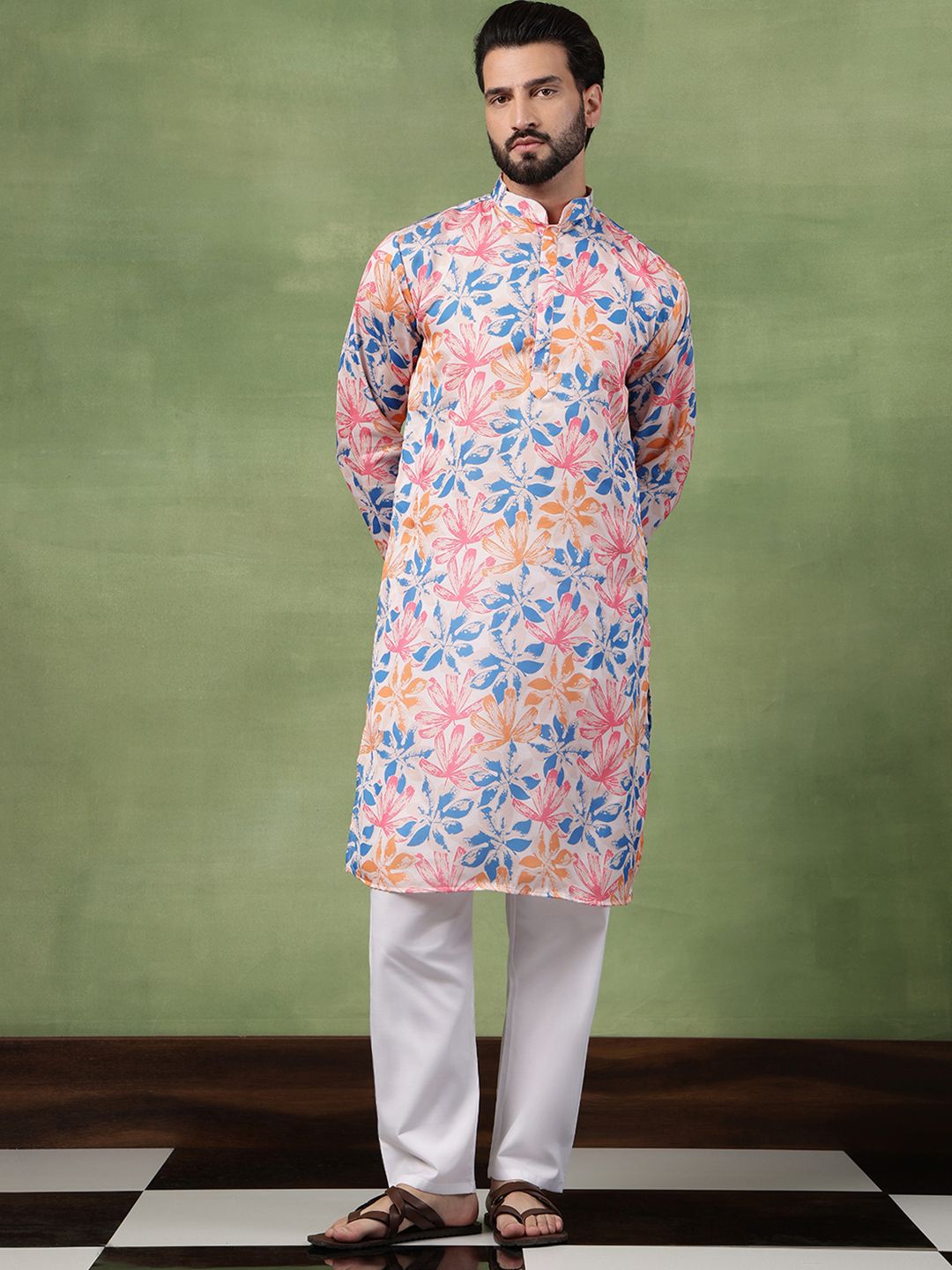 SOJANYA Men Floral Printed Kurta