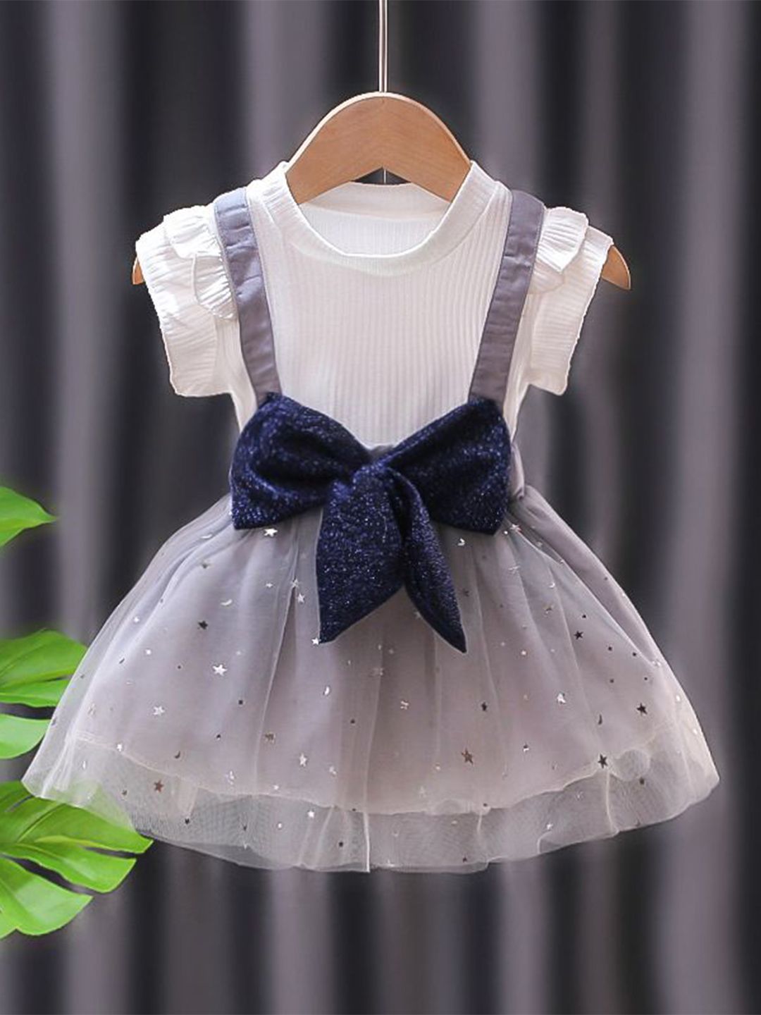 YK Girls Cotton Applique Embellished Fit and Flare Dress With Bow Details