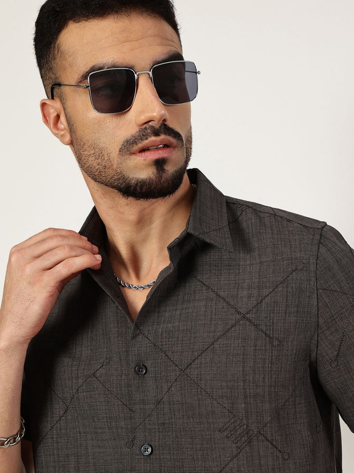 Thomas Scott Men Premium Spread Collar Checked Slim Fit Casual Shirt