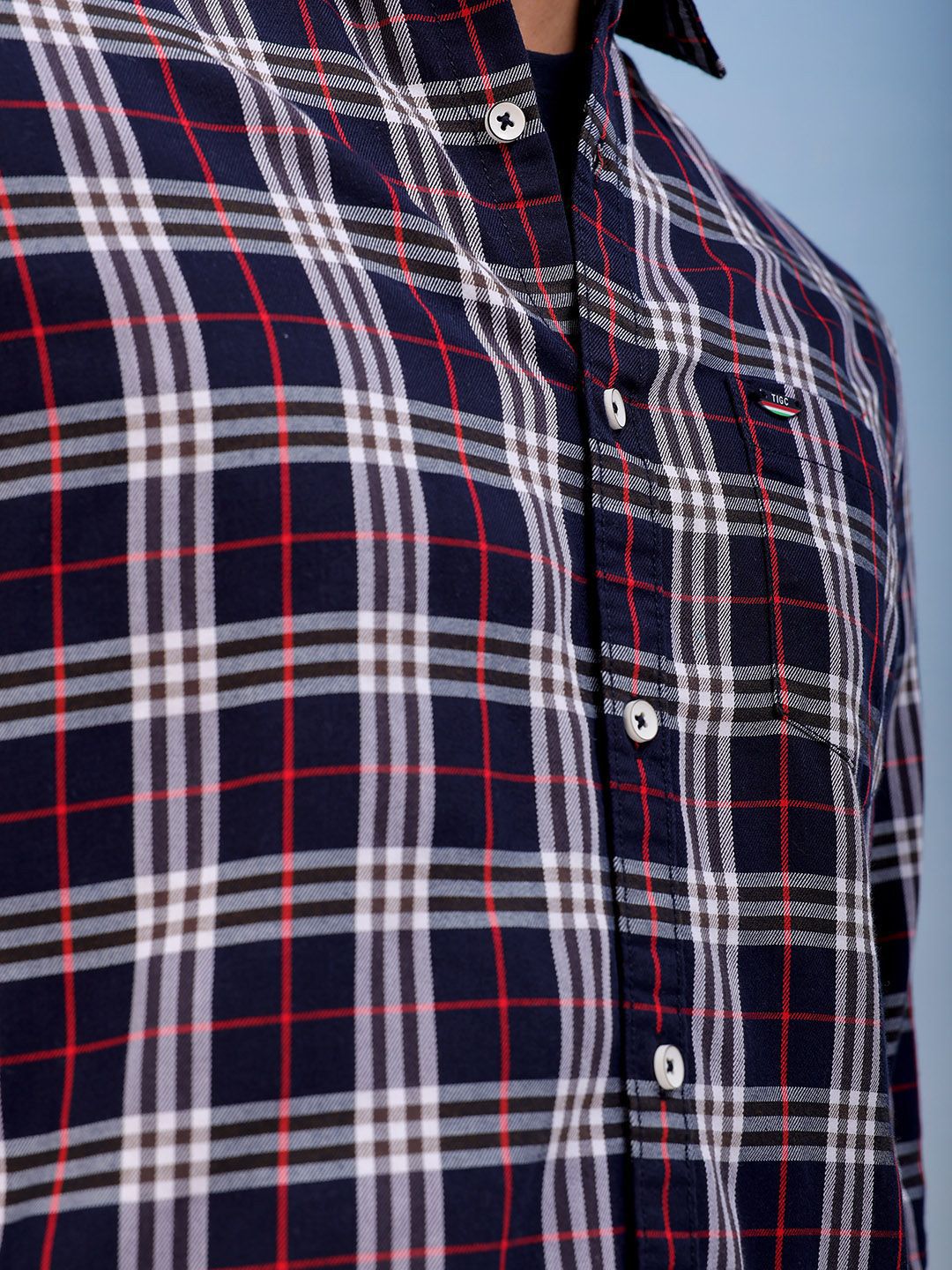 The Indian Garage Co Men Spread Collar Checked Cotton Slim Fit Casual Shirt