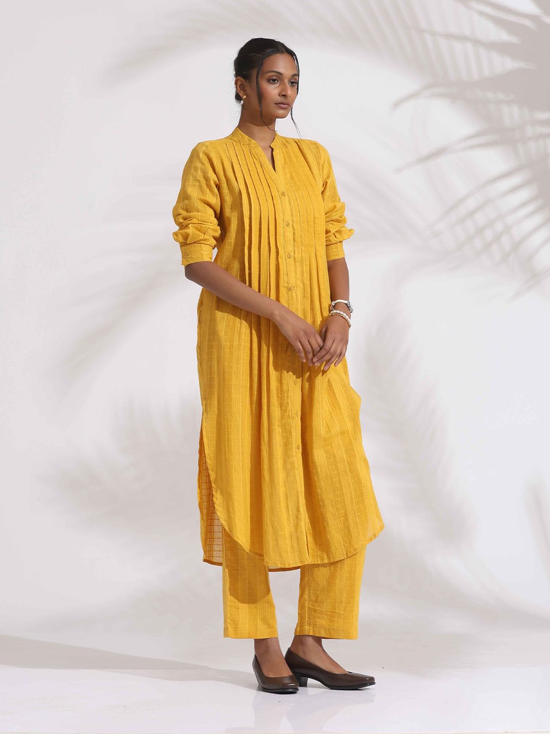 trueBrowns Women Regular Pure Cotton Pleated Shirt Straight Kurta with Trousers