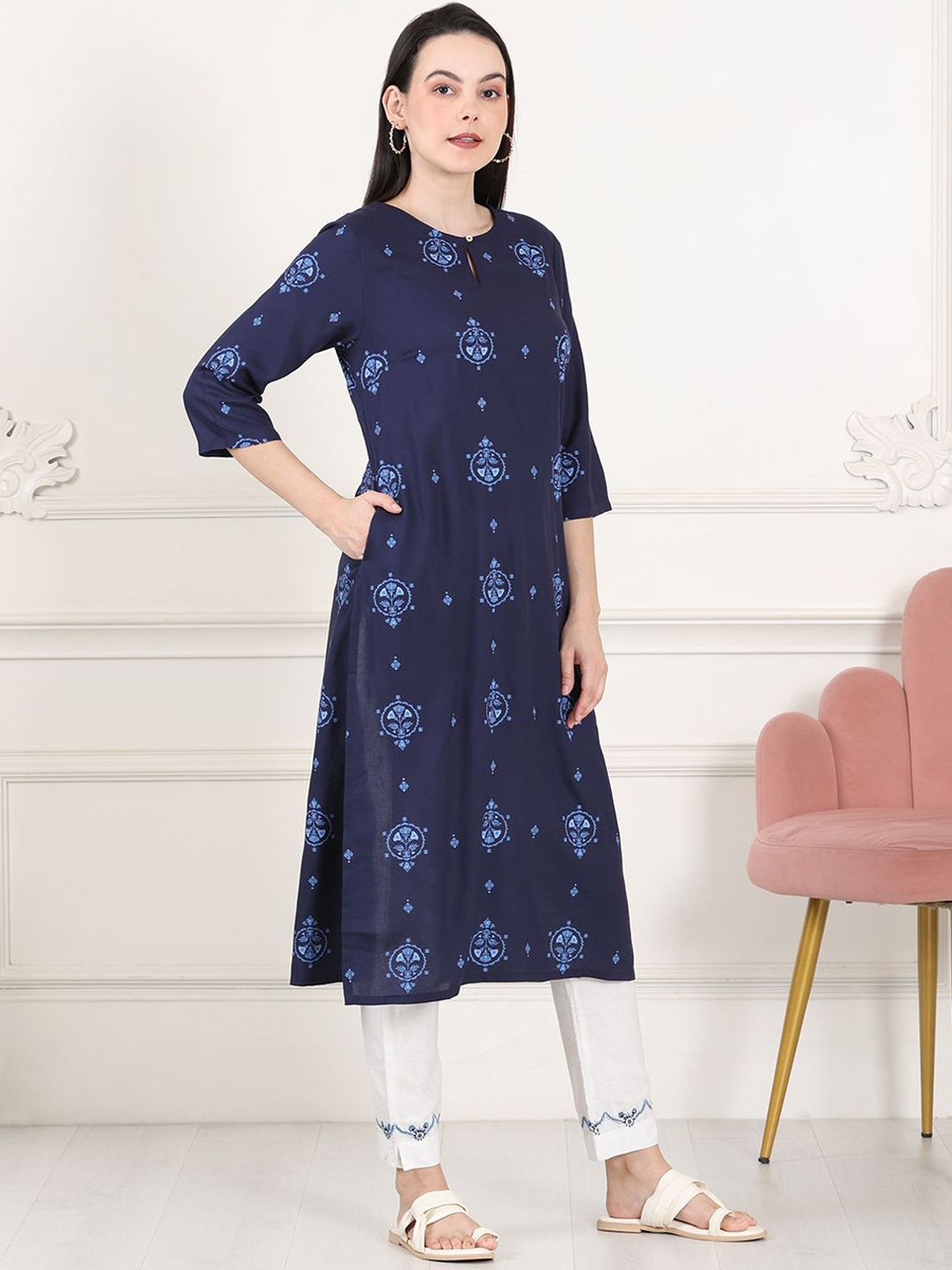 W Women Floral Embroidered Flared Sleeves Sequinned Kurta