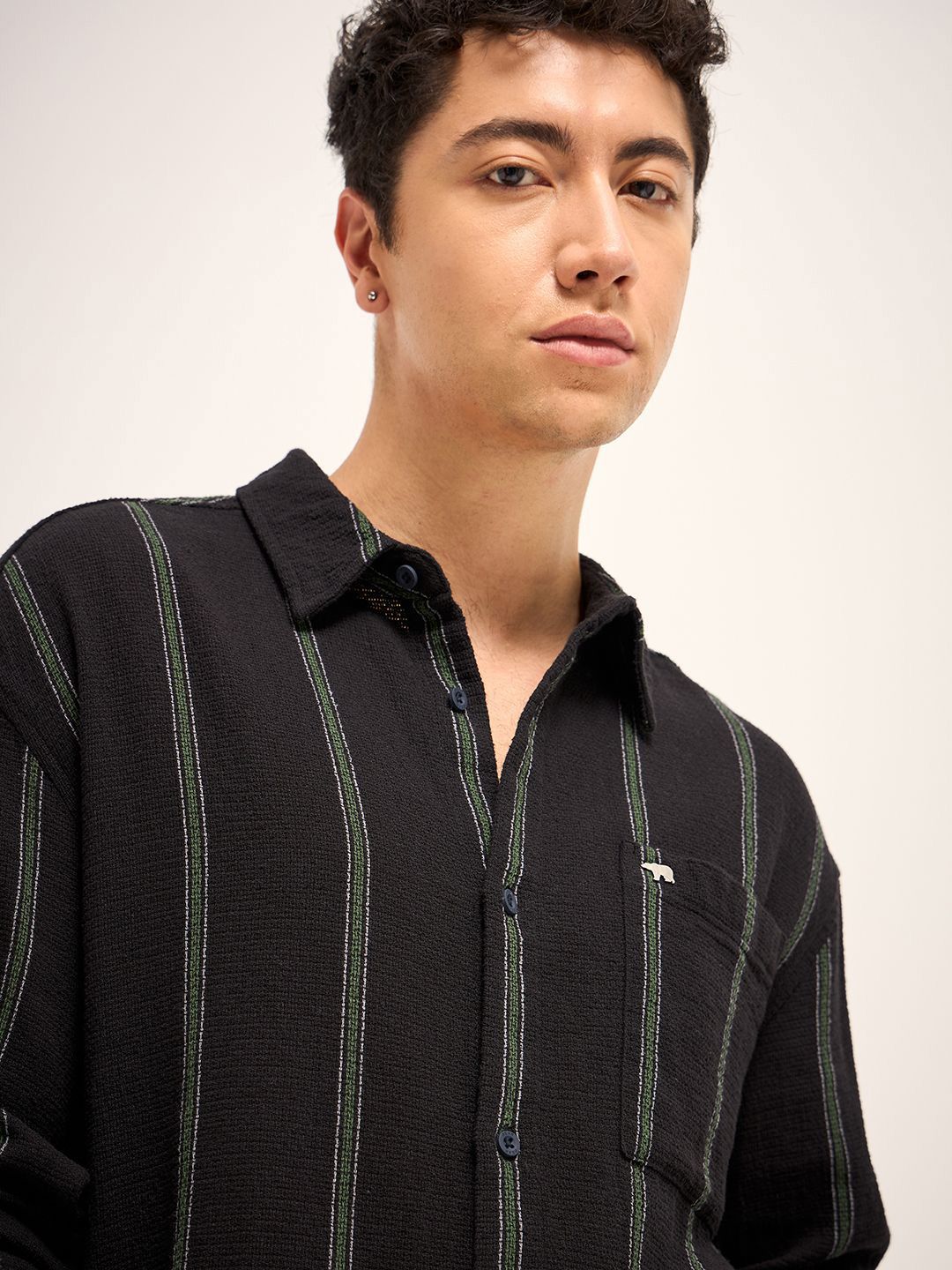 THE BEAR HOUSE Men Spread Collar Vertical Striped Pure Cotton Relaxed Fit Casual Shirt