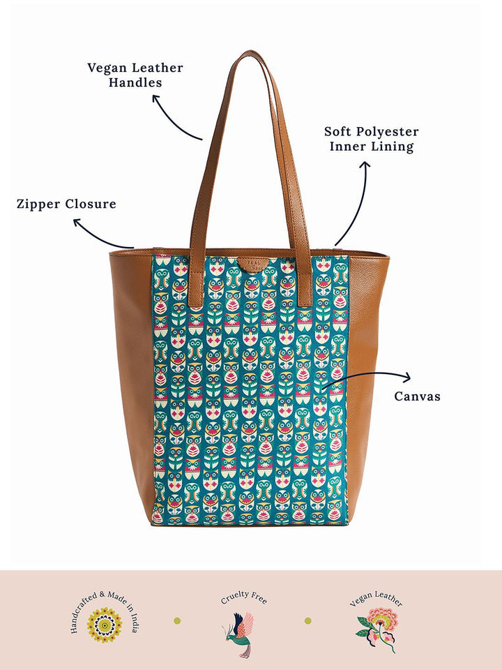 TEAL BY CHUMBAK Printed Oversized Bucket Tote Bag with Tasselled