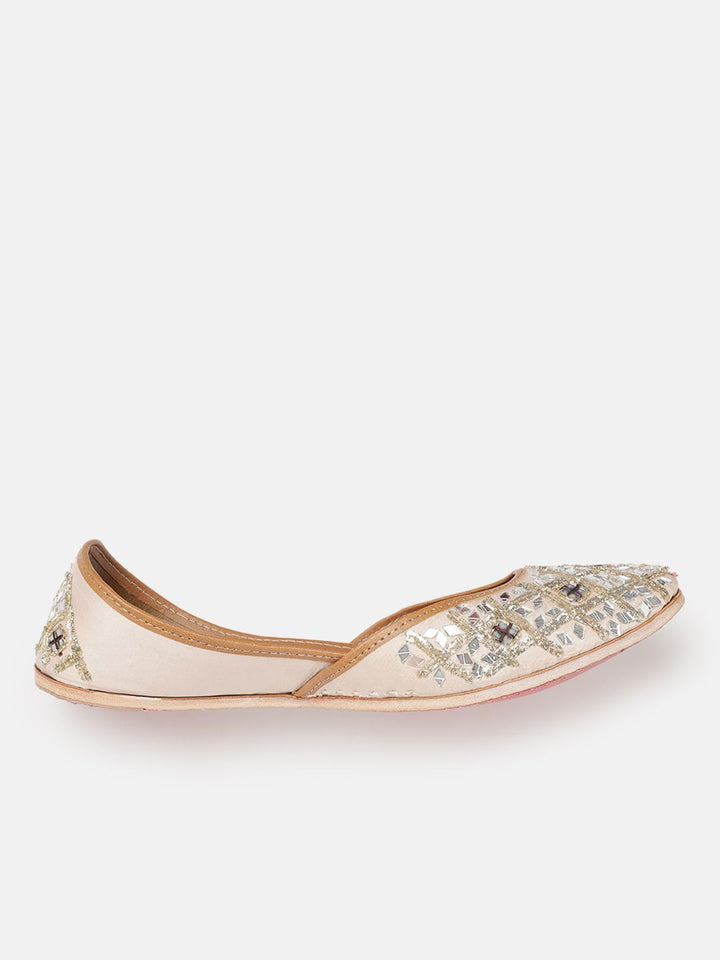 House of Pataudi Women Mirror Embellished Mojaris