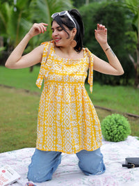 KALINI Ethnic Motifs Printed Square Neck Kurti