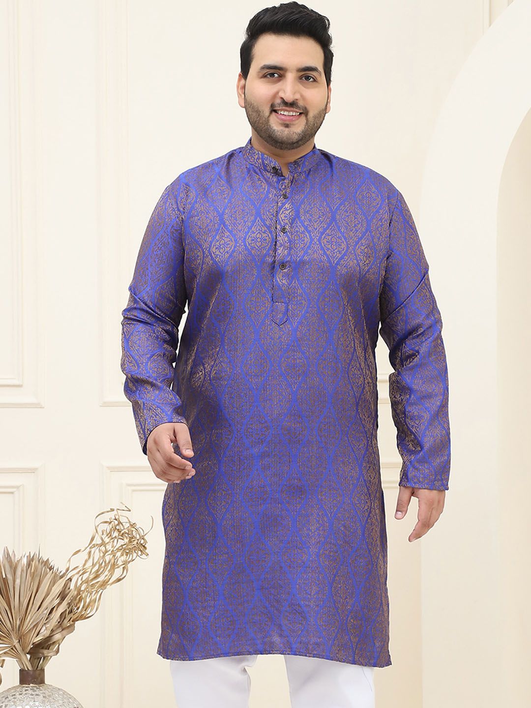 SOJANYA PLUS Ethnic Motifs Woven Design Band Collar Straight Jacquard Kurta