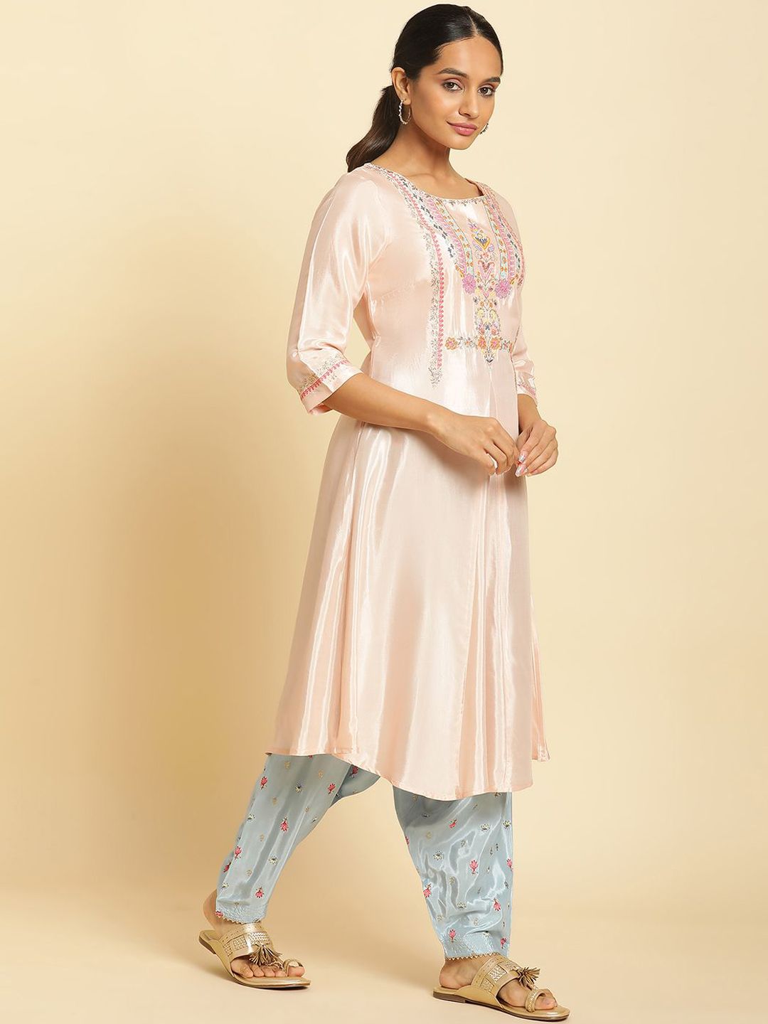 W Floral Embroidered Thread Work A-Line Kurta