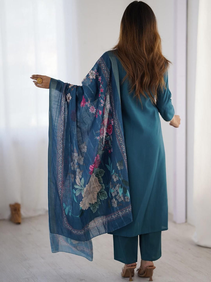 KALINI Women Ethnic Motifs Embroidered Regular Kurta Set