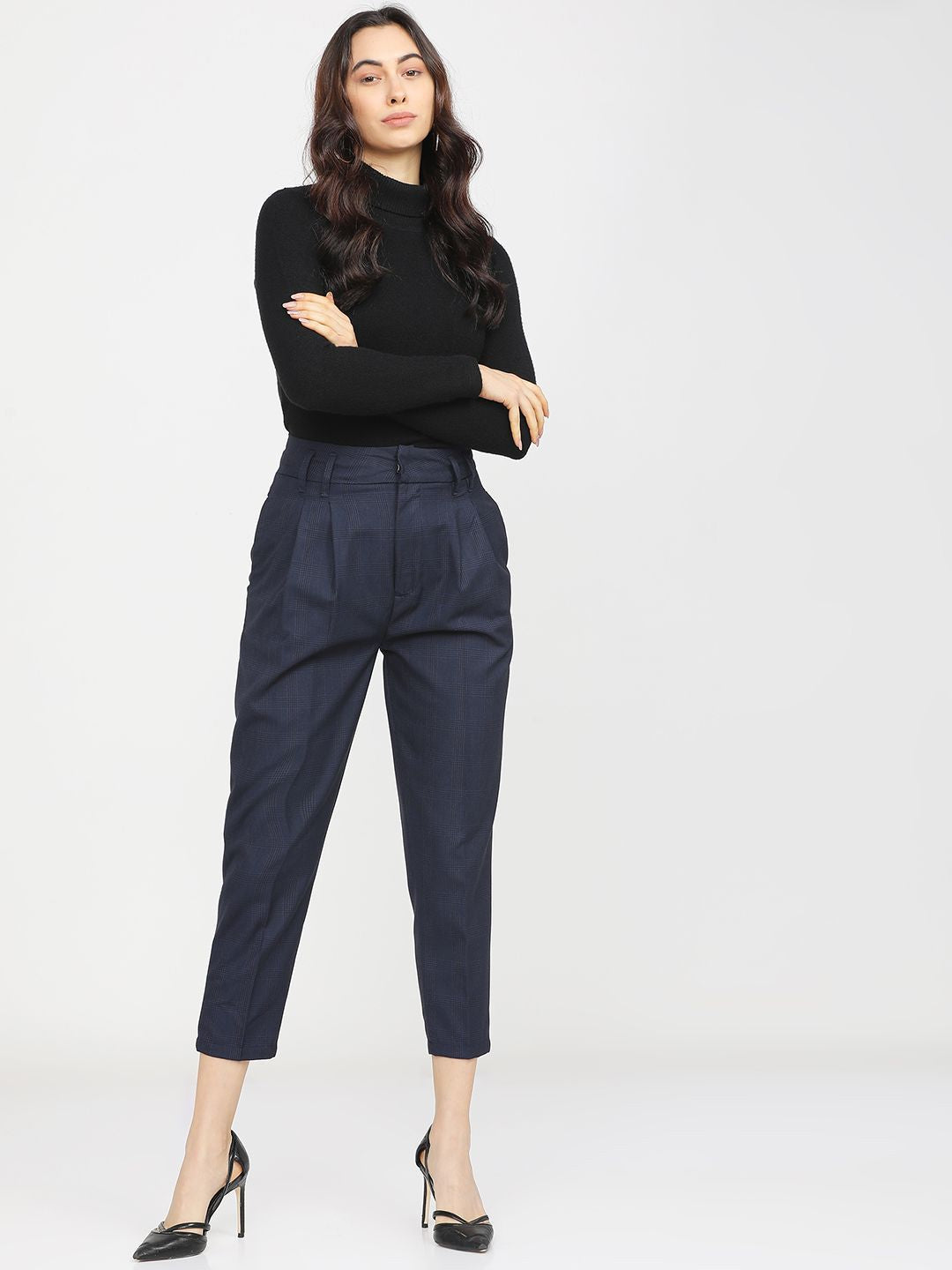 Tokyo Talkies Women Slim Fit Crop Trousers