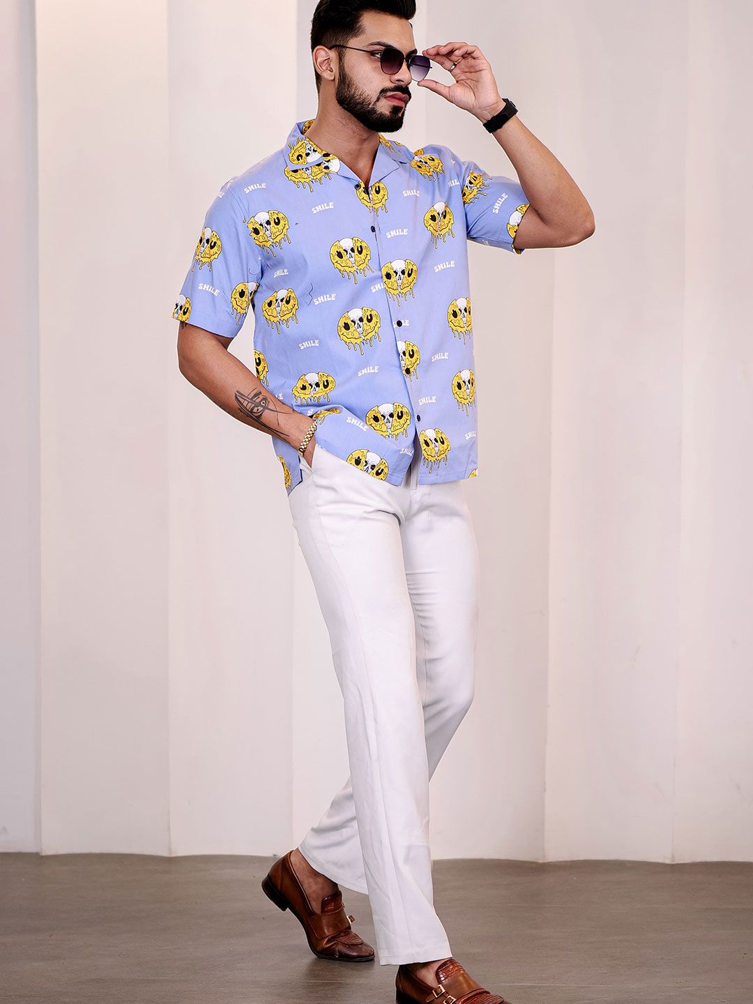 Baju Kasual Kapas Kolar Cuba Bercetak Perbualan Lelaki Eszett
