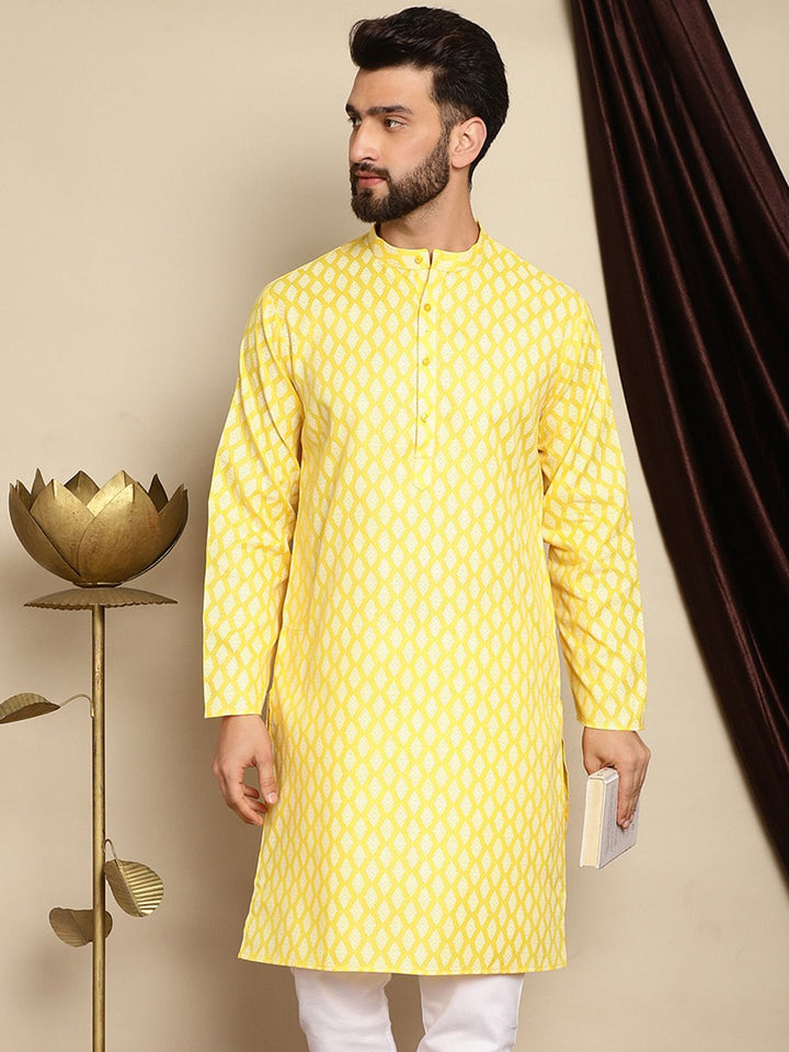 Anouk Motif Etnik Kuning Bercetak Kolar Selat Kurta
