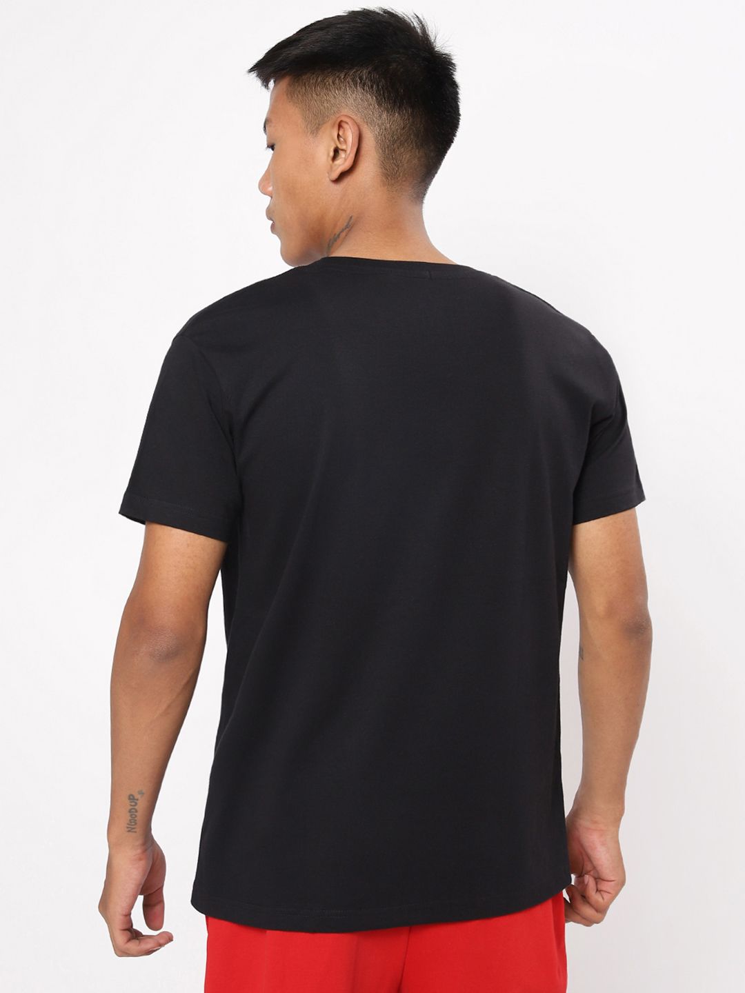 Bewakoof Men Graphic Printed Round Neck Pure Cotton T-shirt