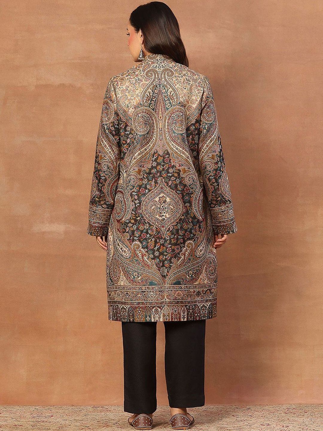House of Chikankari Women Tailored Jaket Woolen