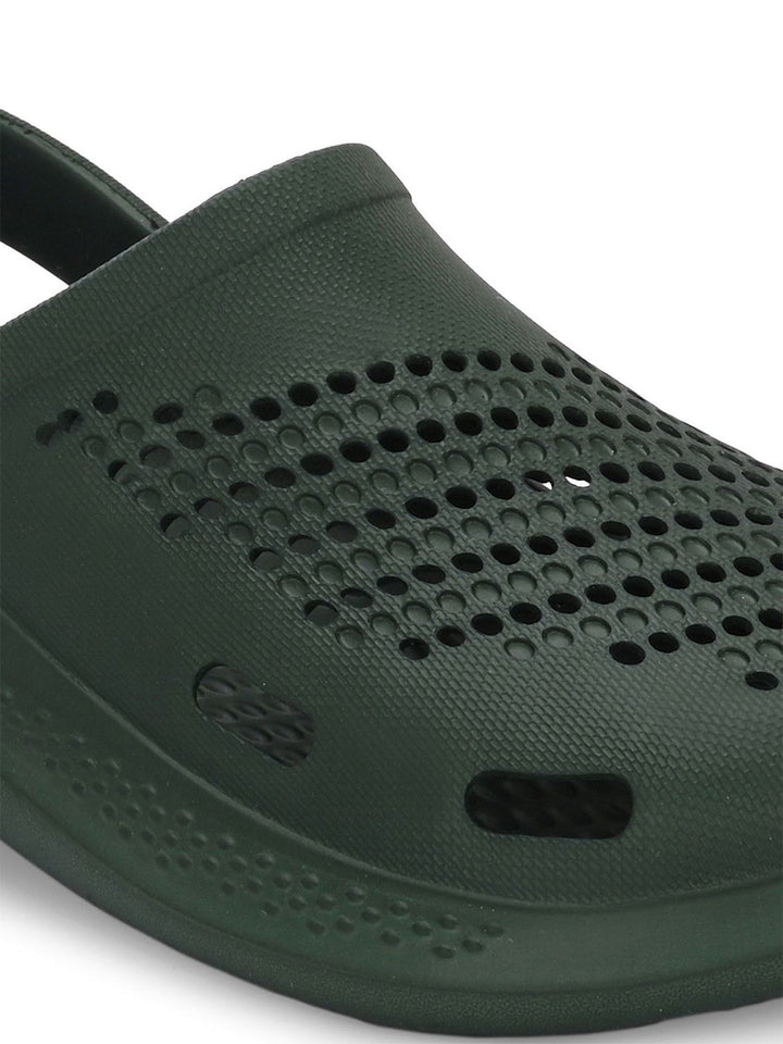 HRX by Hrithik Roshan Men Green Self Design Rubber Clogs