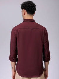 The Indian Garage Co Men Spread Collar Solid Slim Fit Casual Shirt